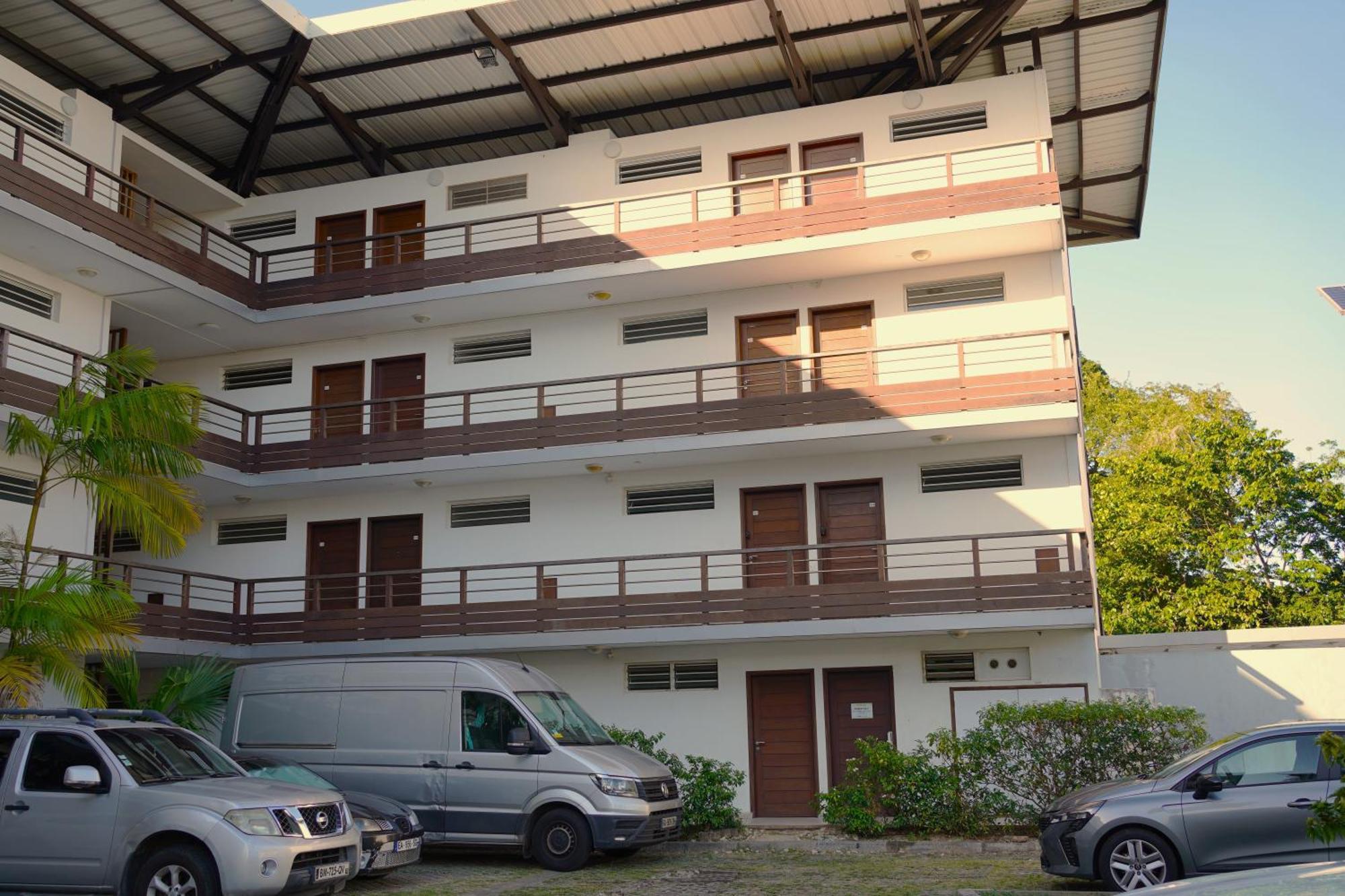 Studio Hibis Blue Cayenne Luaran gambar